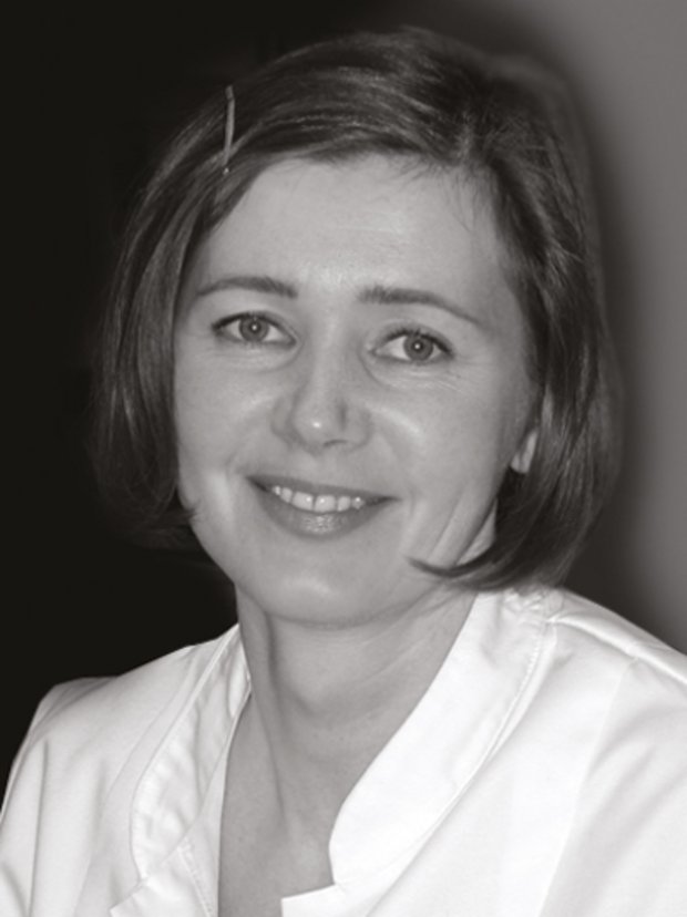 Vita - Kieferorthopäde in Düsseldorf - Dr. med. dent. Viktoria Zentner Vita - Kieferorthopäde in Düsseldorf - Dr. med. dent. Viktoria Zentner